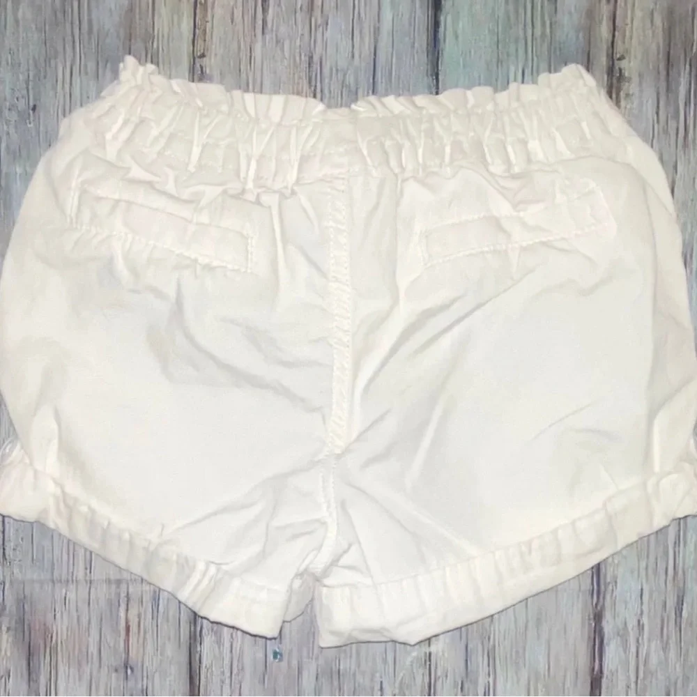 💞 Little Girls Size 4 White Carters Shorts